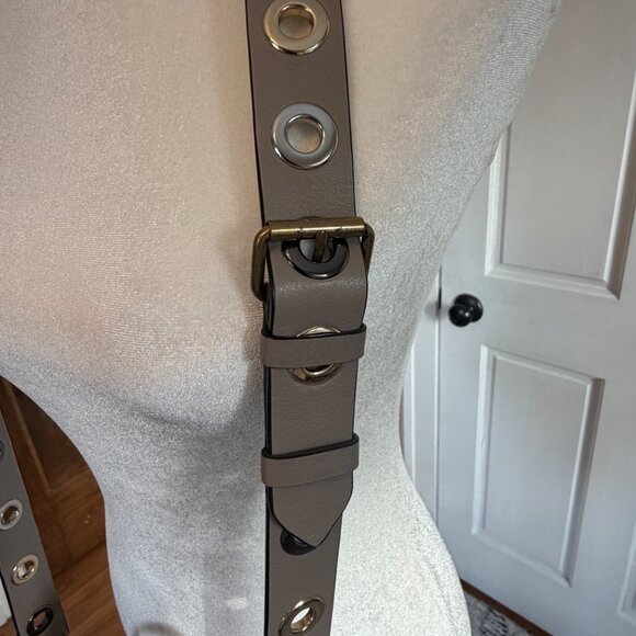 rebecca minkoff | crossbody / shoulder bag in taupe leather with studs - Picture 7 of 7